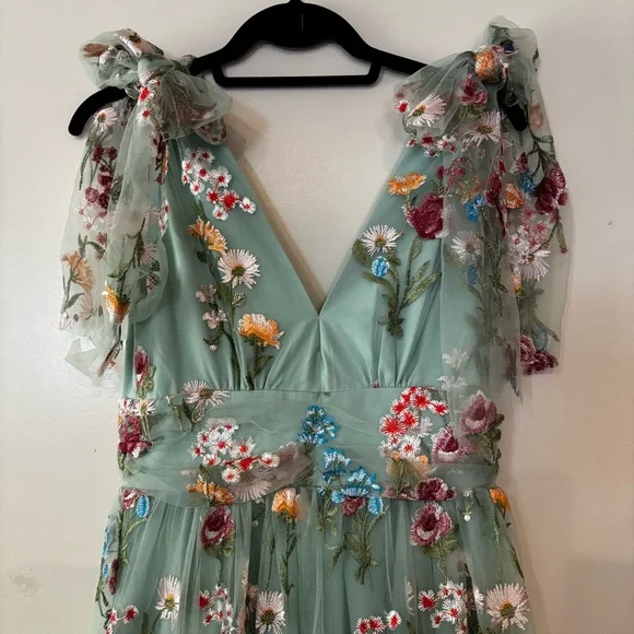 JESSAKAE Margret Sz XS Floral Embroidered Tulle Tiered Maxi Dress Tie Shoulder - Picture 2 of 12